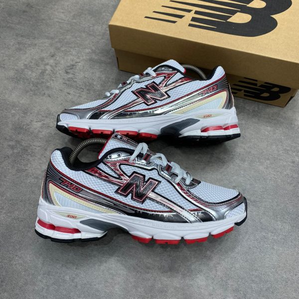 NEW BALANCE 740 SILVER RED