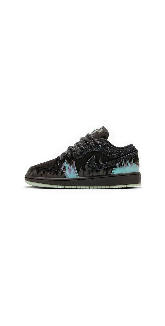 AIR JORDAN 1 LOW HALLOWEEN BLACK CAT
