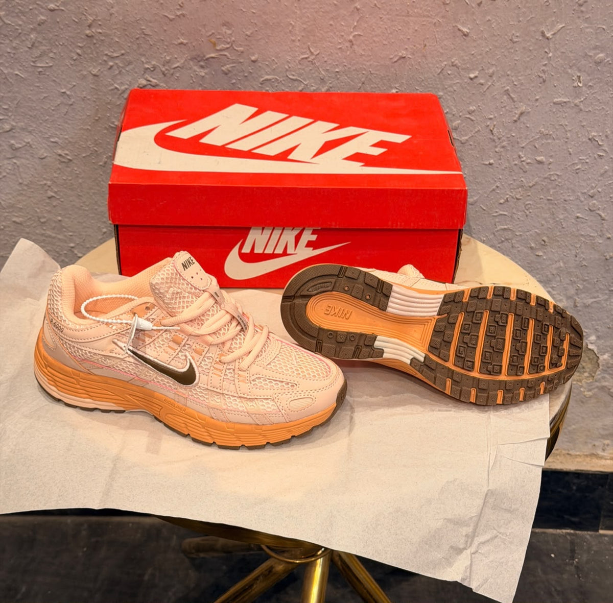 NIKE P 6000 TRAINER BROWN PINK