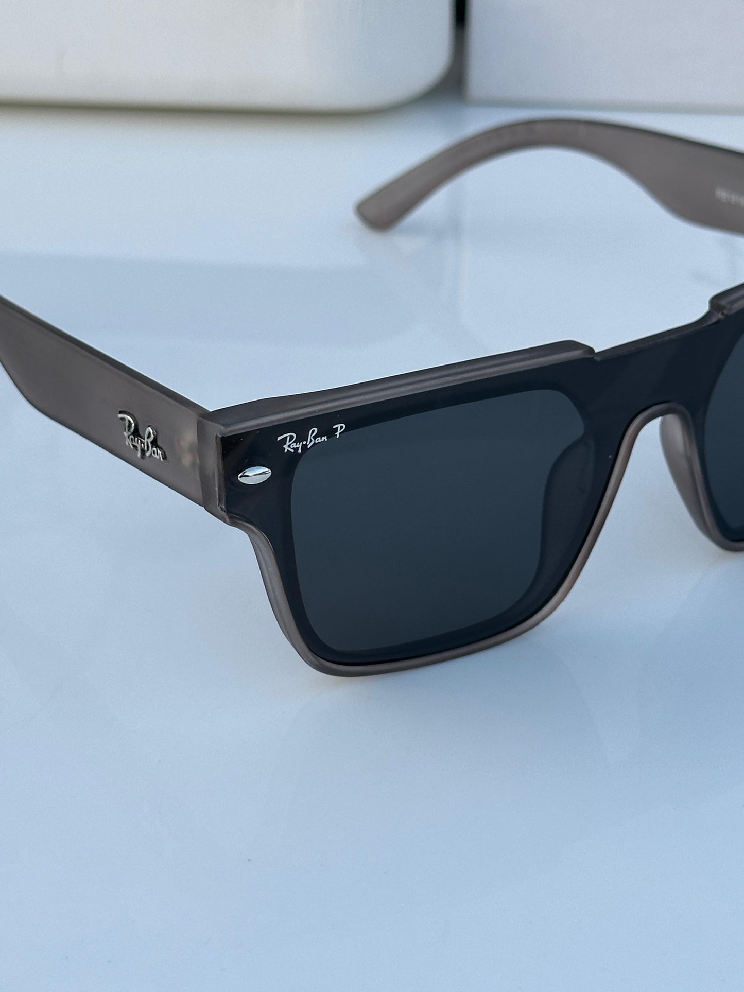 RAYBAN