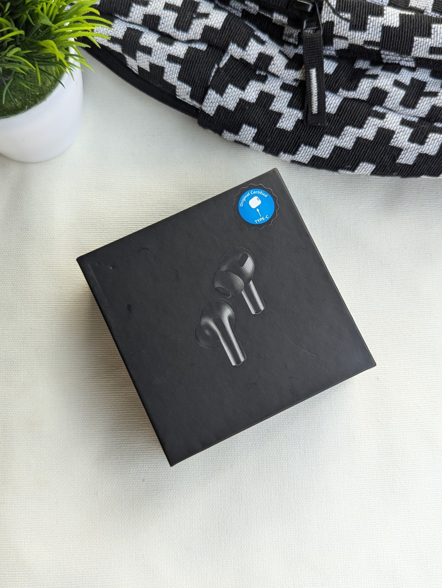 AIR POD PRO 2 MATT BLACK EDITION