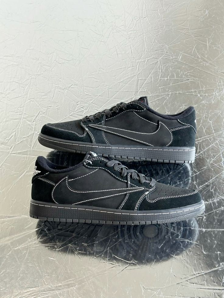 JORDAN 1 LOW X TRAVIS SCOTT BLACK PHANTOM U.A