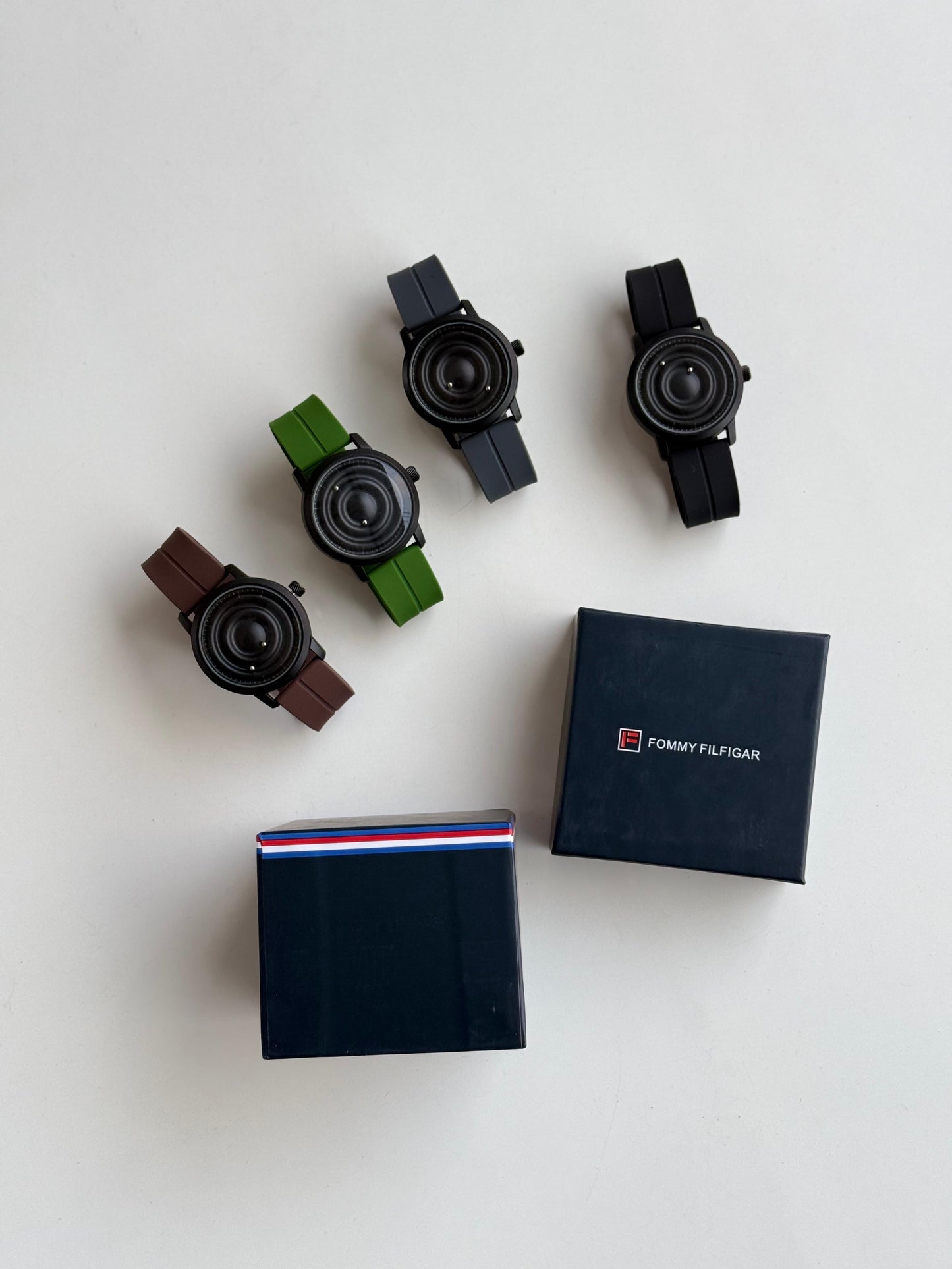 TRENDING MAGNETIC WATCH