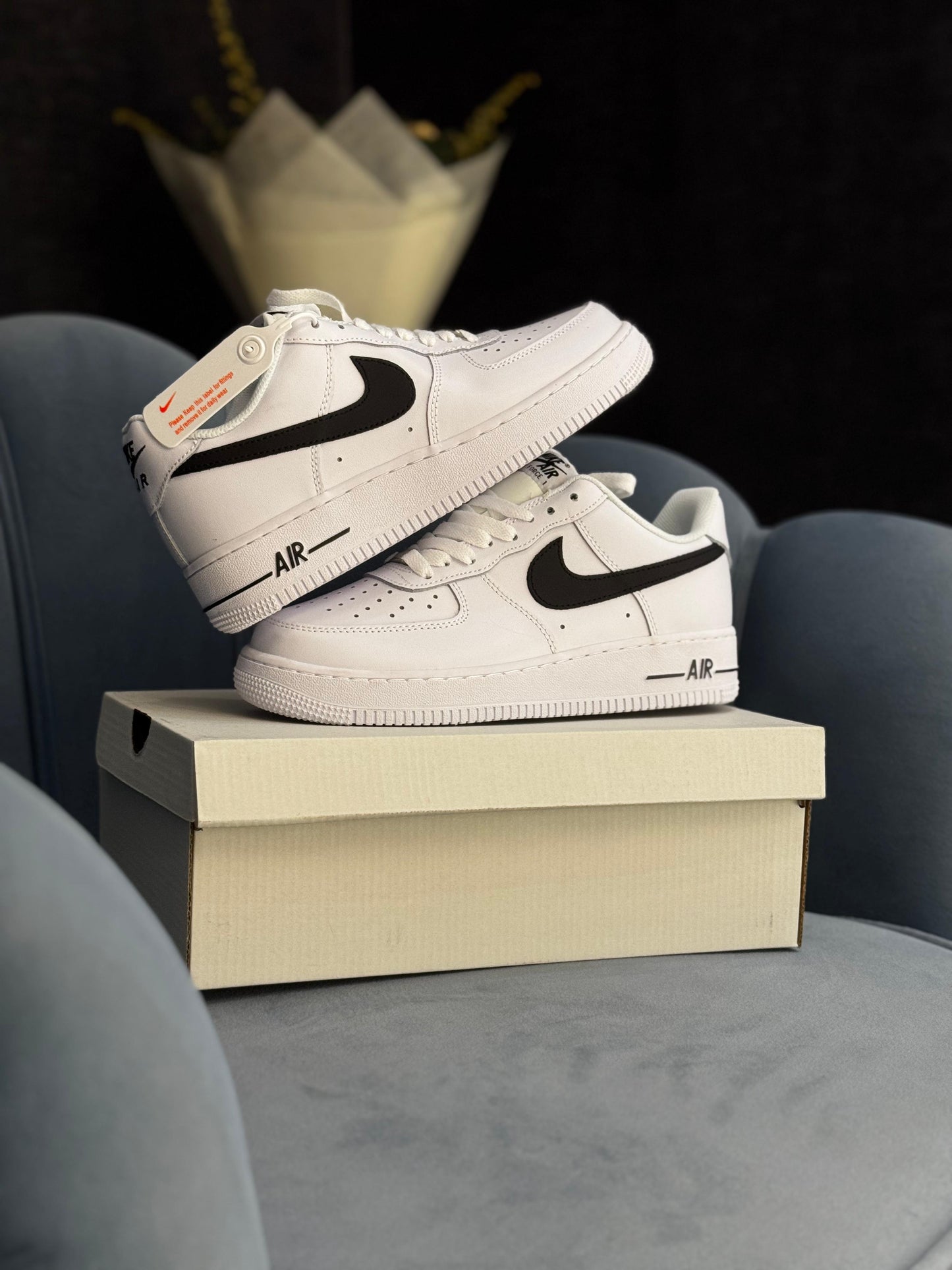 NIKE AIRFORCE 07 BLACK SWOOSH