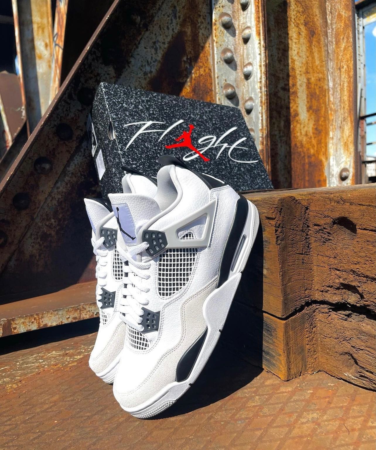 AIR JORDAN RETRO 4 MILITARY BLACK