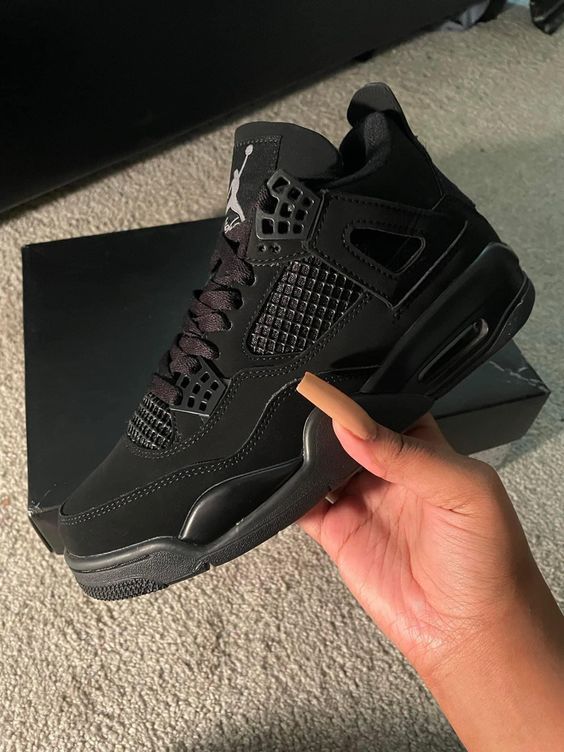 AIR JORDAN RETRO 4 BLACK CAT U.A