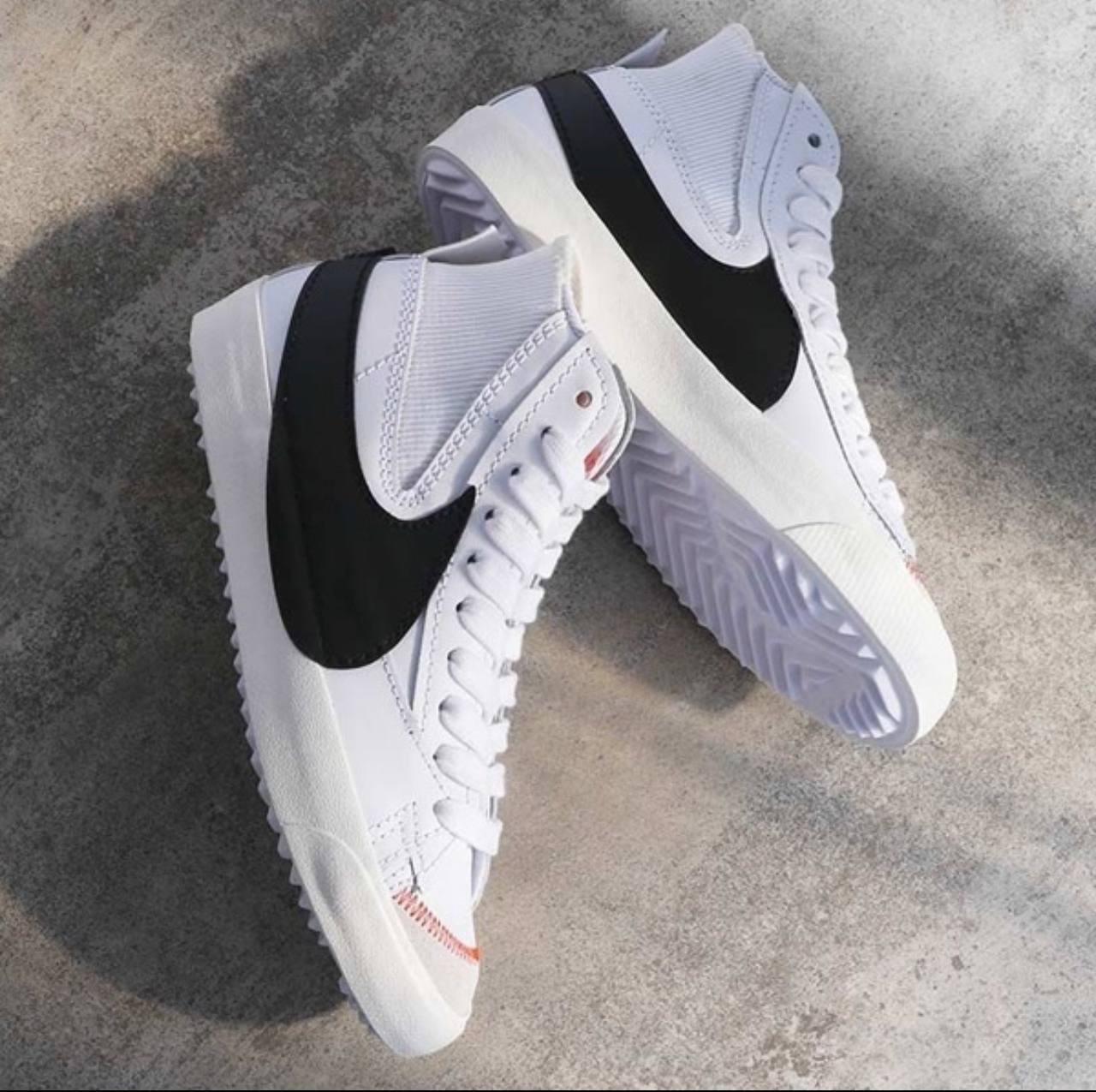 NIKE BLAZER MID 77 JUMBO