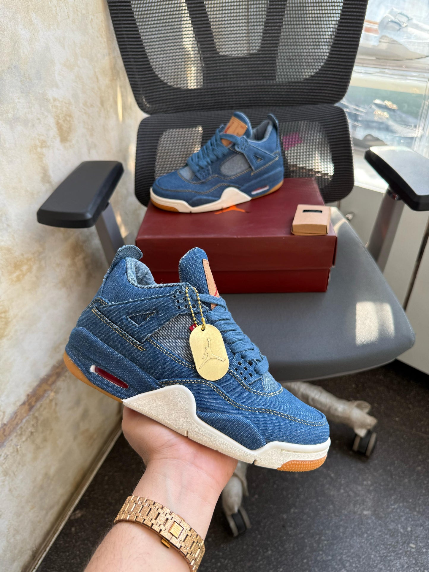 AIR JORDAN 4 X LEVIS DENIM BLUE U.A