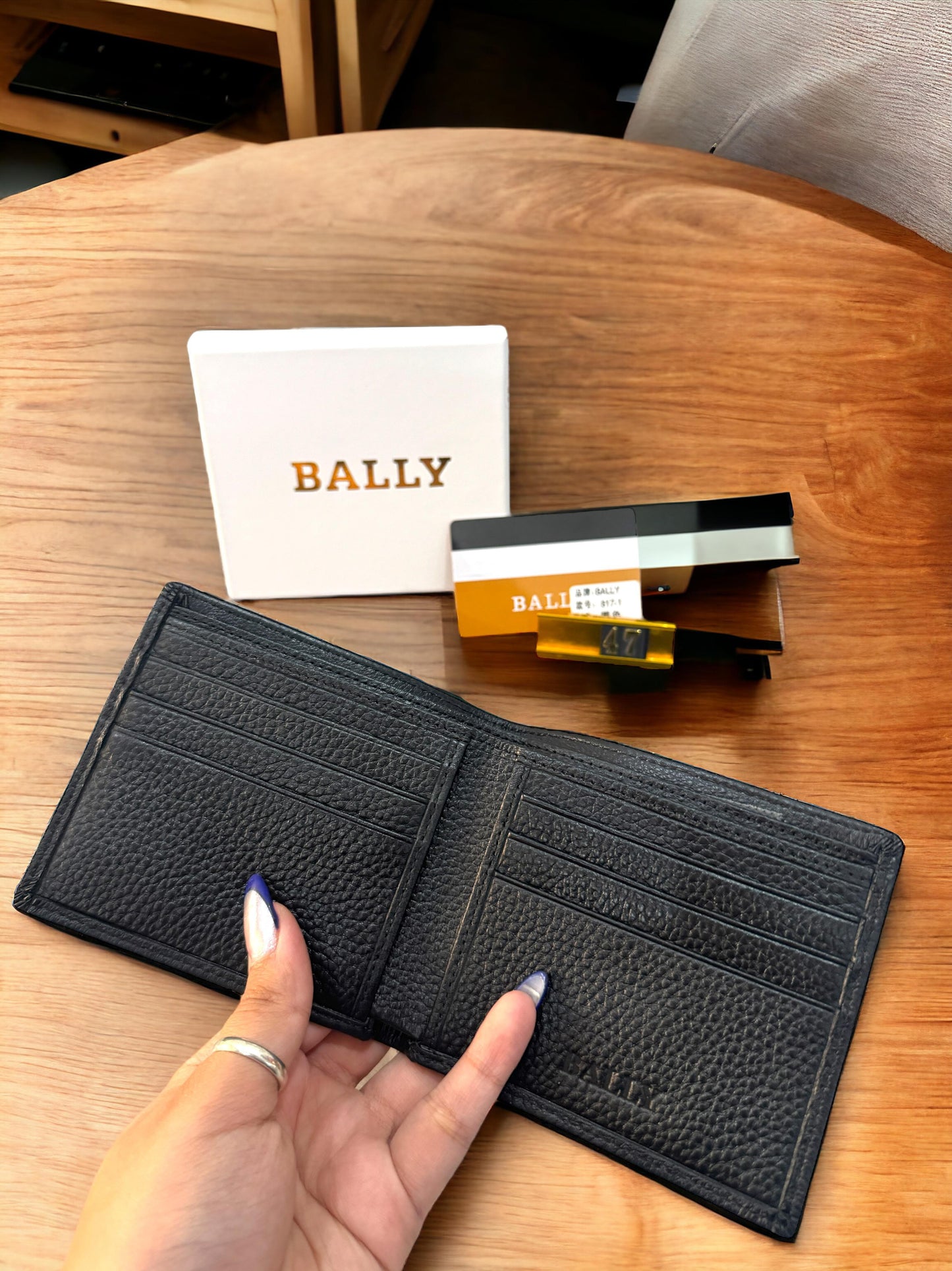 LUXURY EDITION WALLET