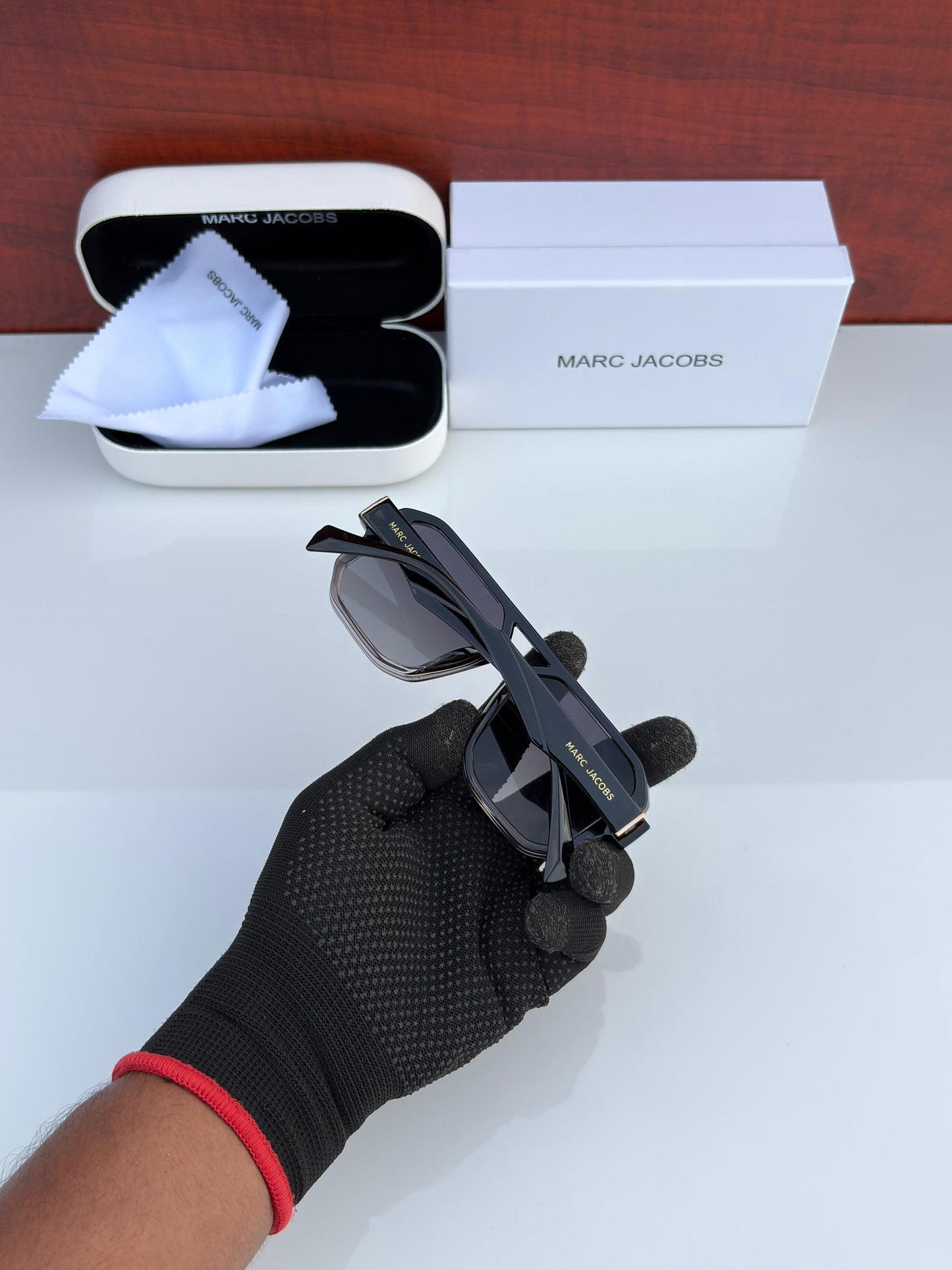 MARC JACOBS SUNGLASS