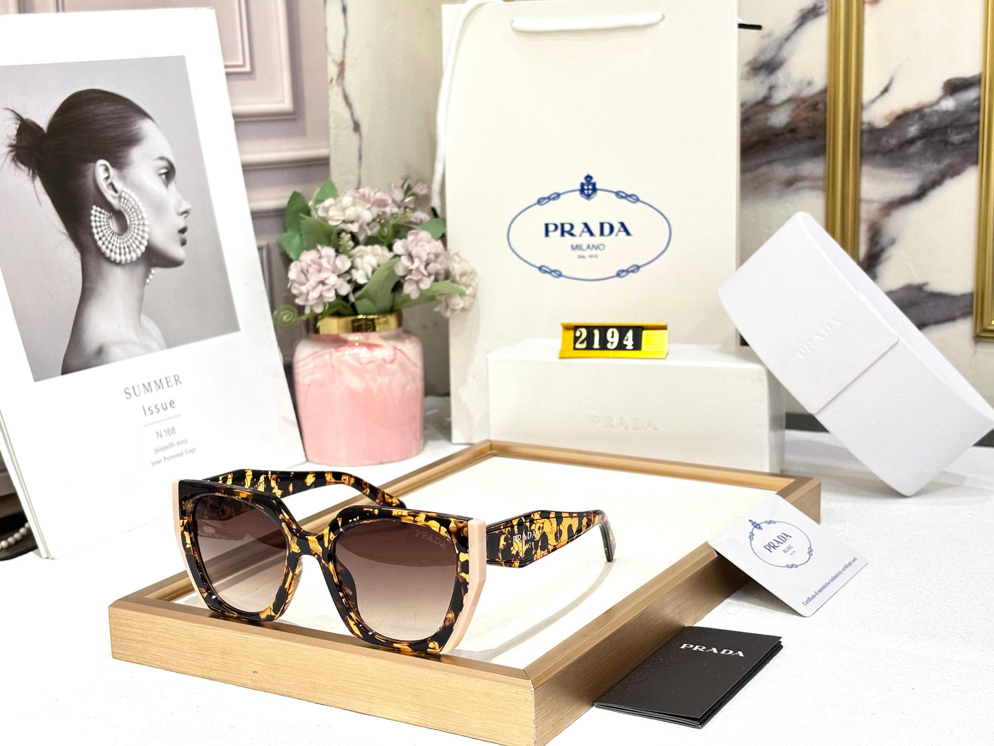 PRADA SUNGLASS