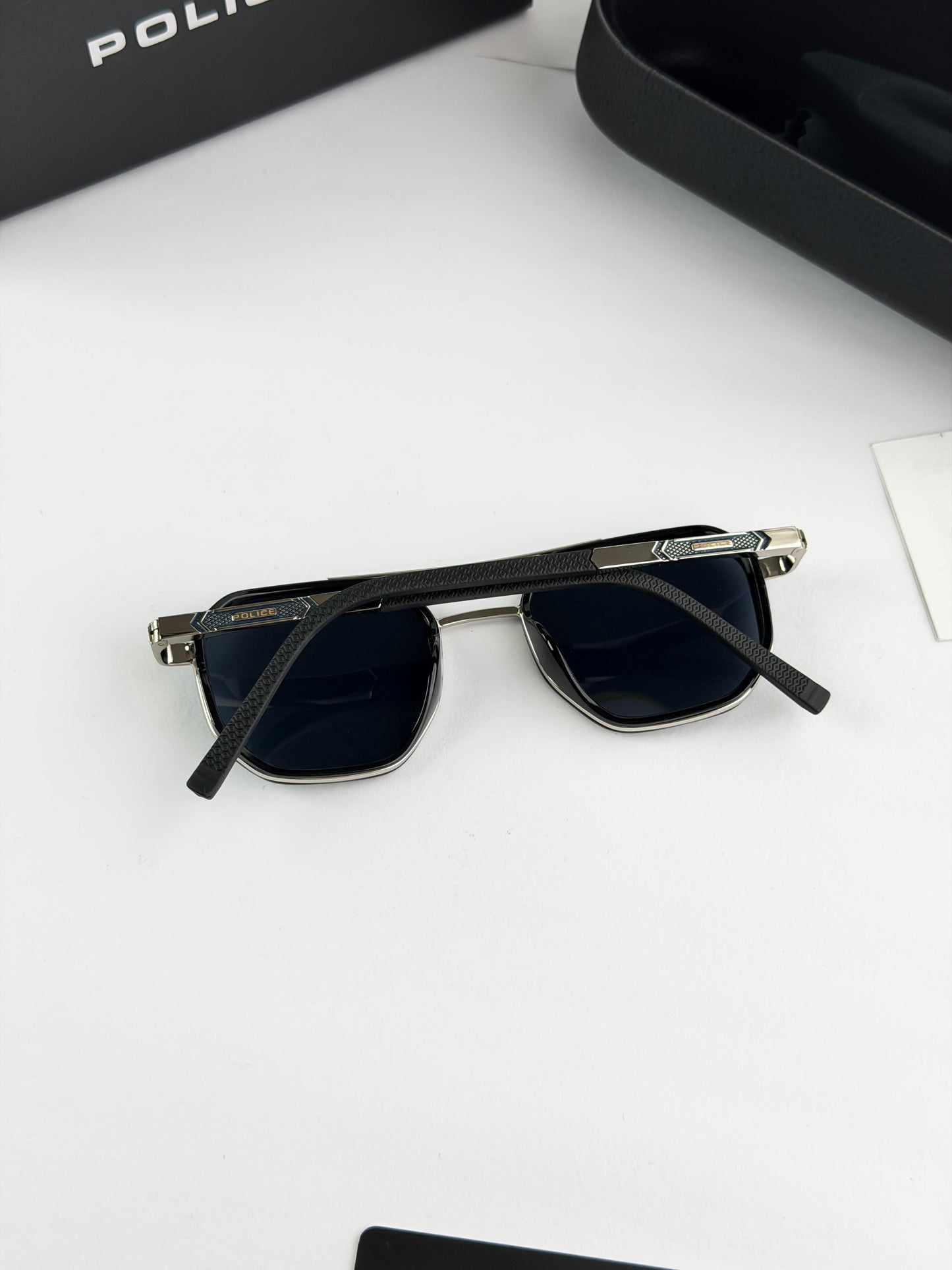 POLICE SILVER SUNGLASSES