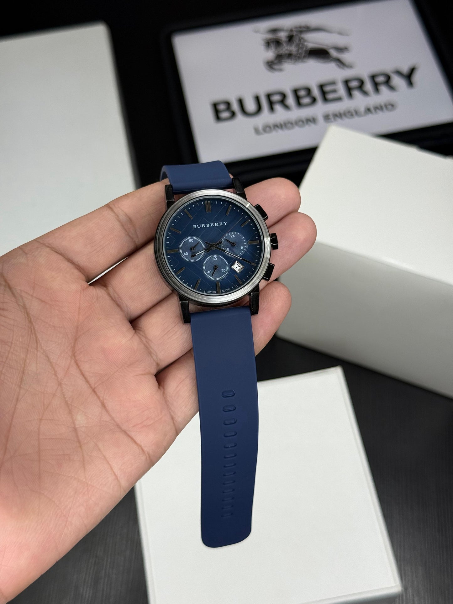 BURBERRY SUNGLASS