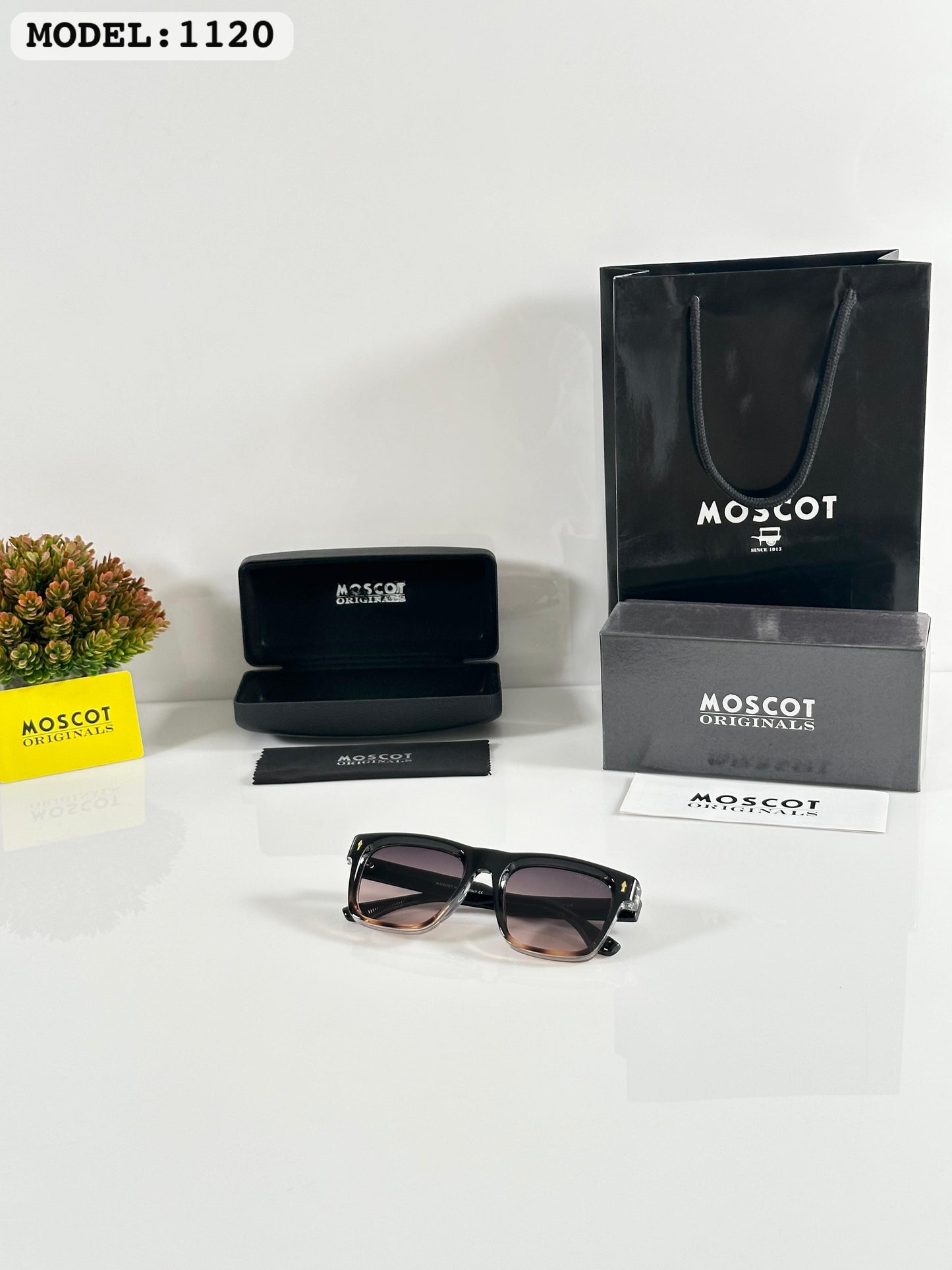 MOSCOT SUNGLASS