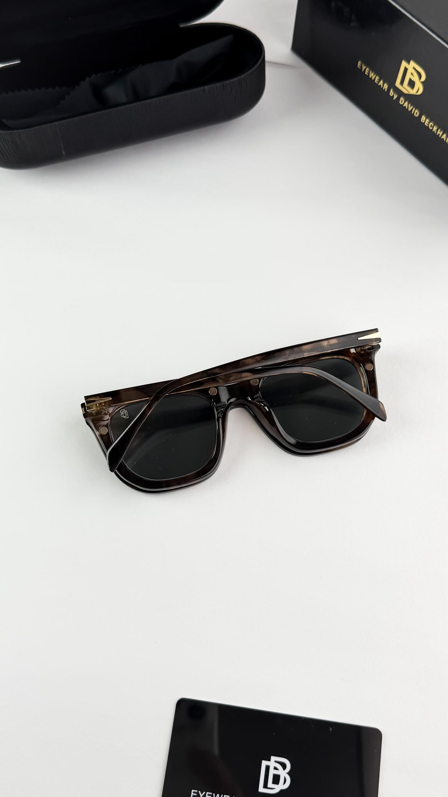 DAVID BECHAM SUNGLASS