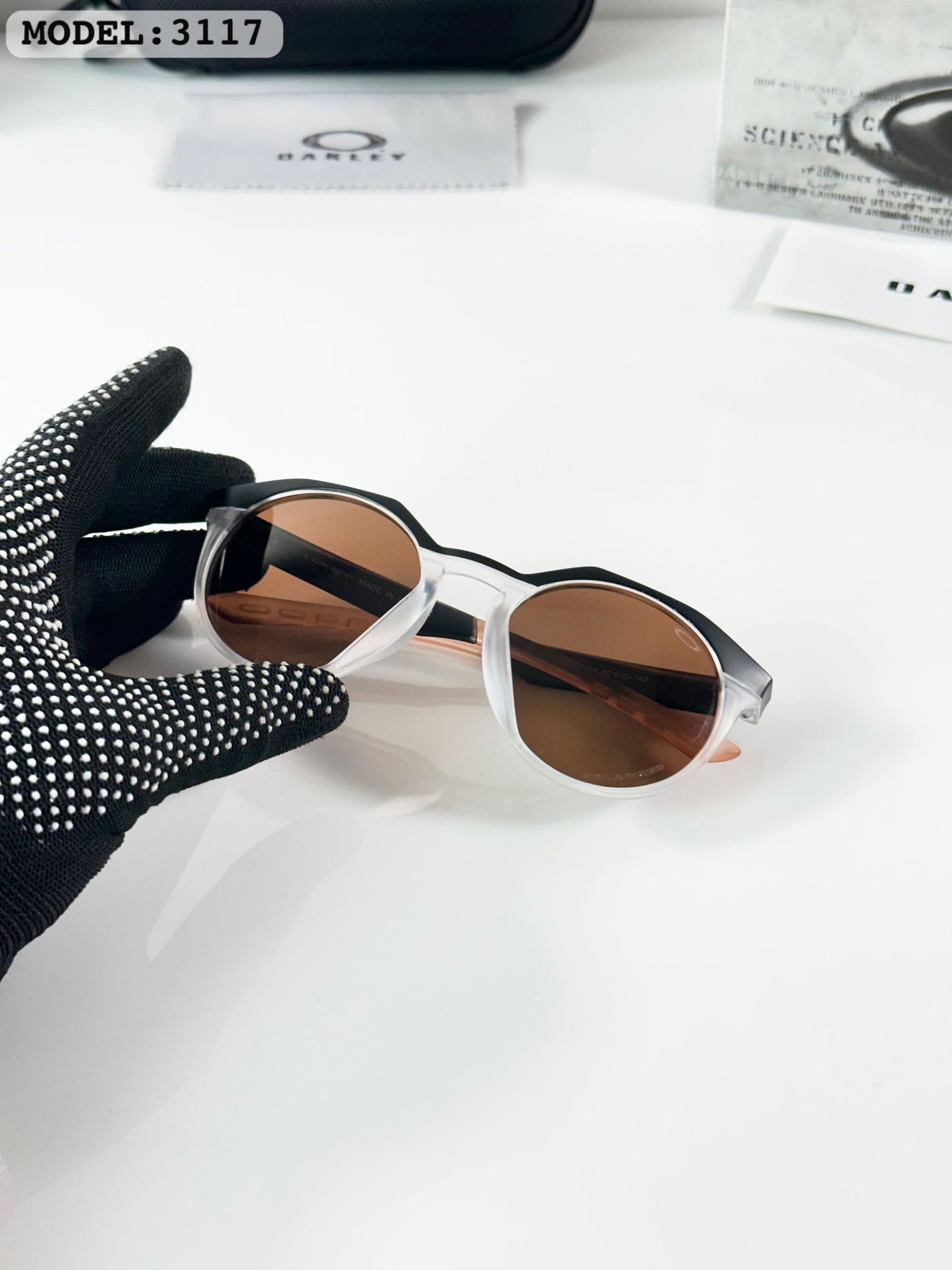 OAKLEY SUNGLASS