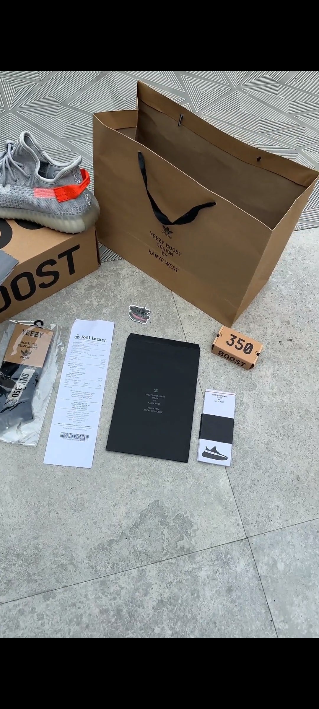 ADIDAS YEEZY BOOST 350 TAIL LIGHT