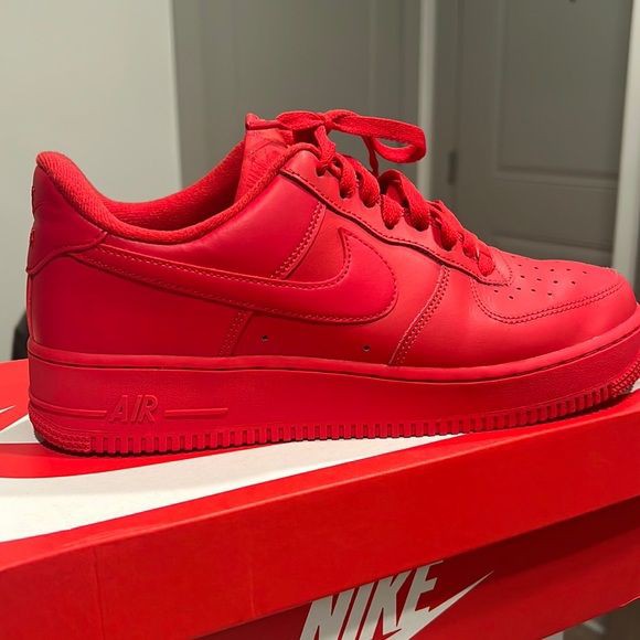 NIKE AIRFORCE 1 FULL RED