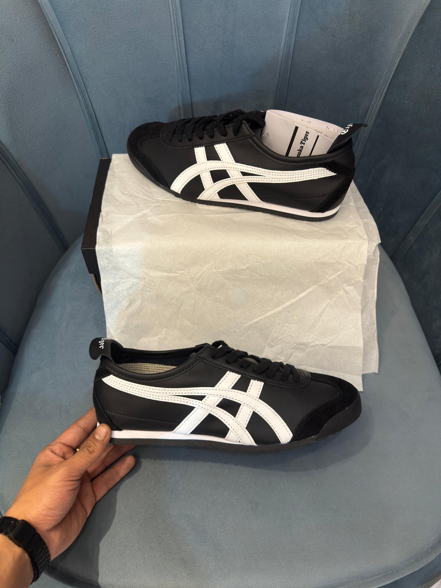 ONITSUKA TIGER MEXICO 66 BLACK/WHITE