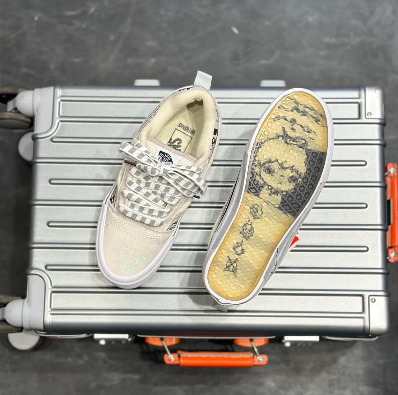 VANS OLD SKOOL KNU X HIRONO 2026