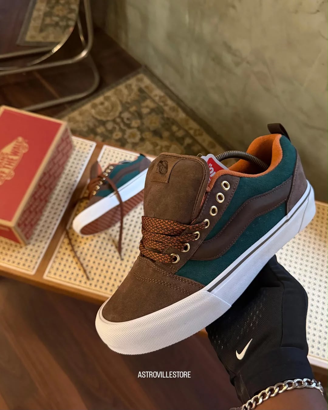 VANS OLD SKOOL KNU