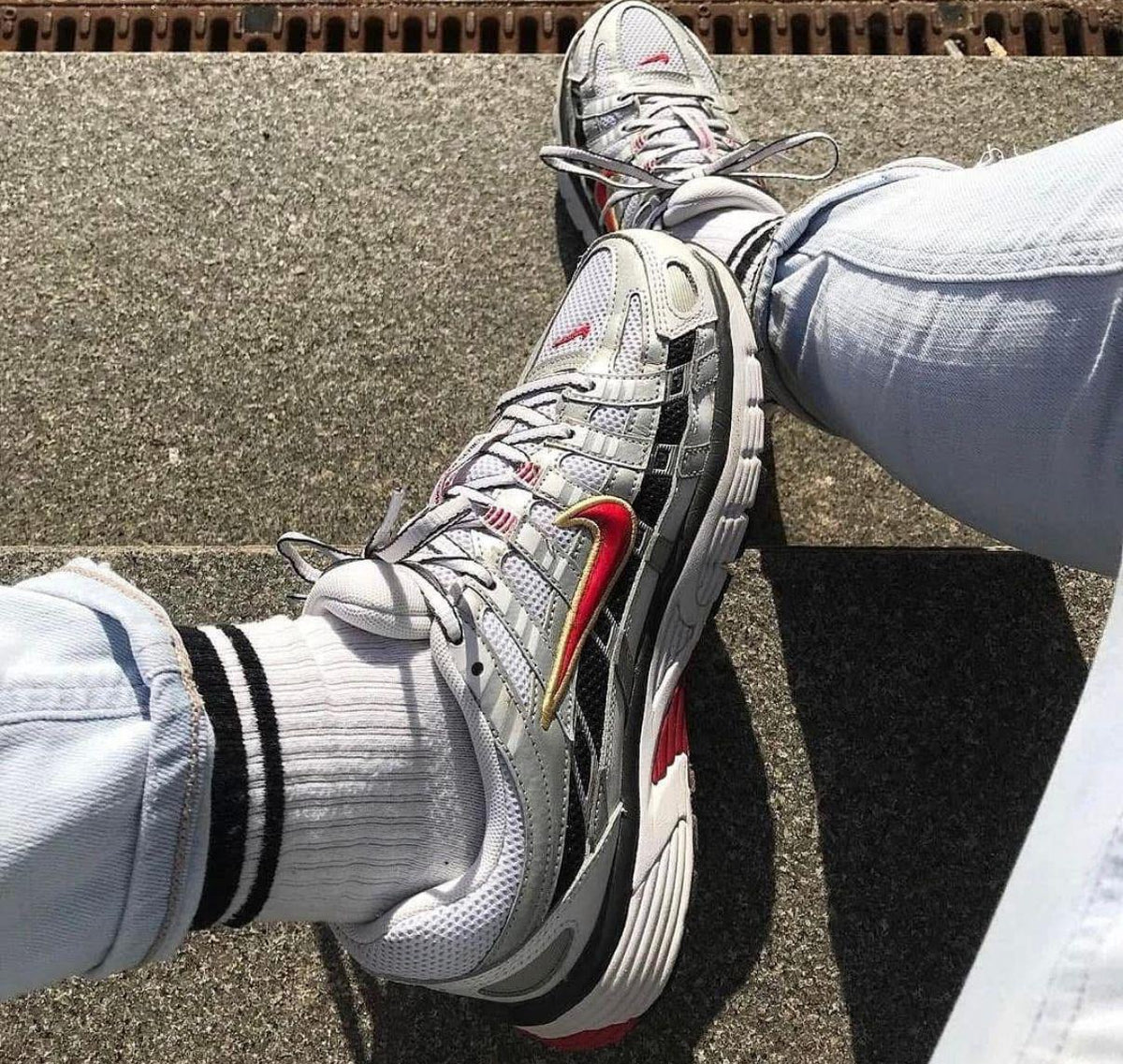 NIKE P 6000 TRAINER METALLIC RED