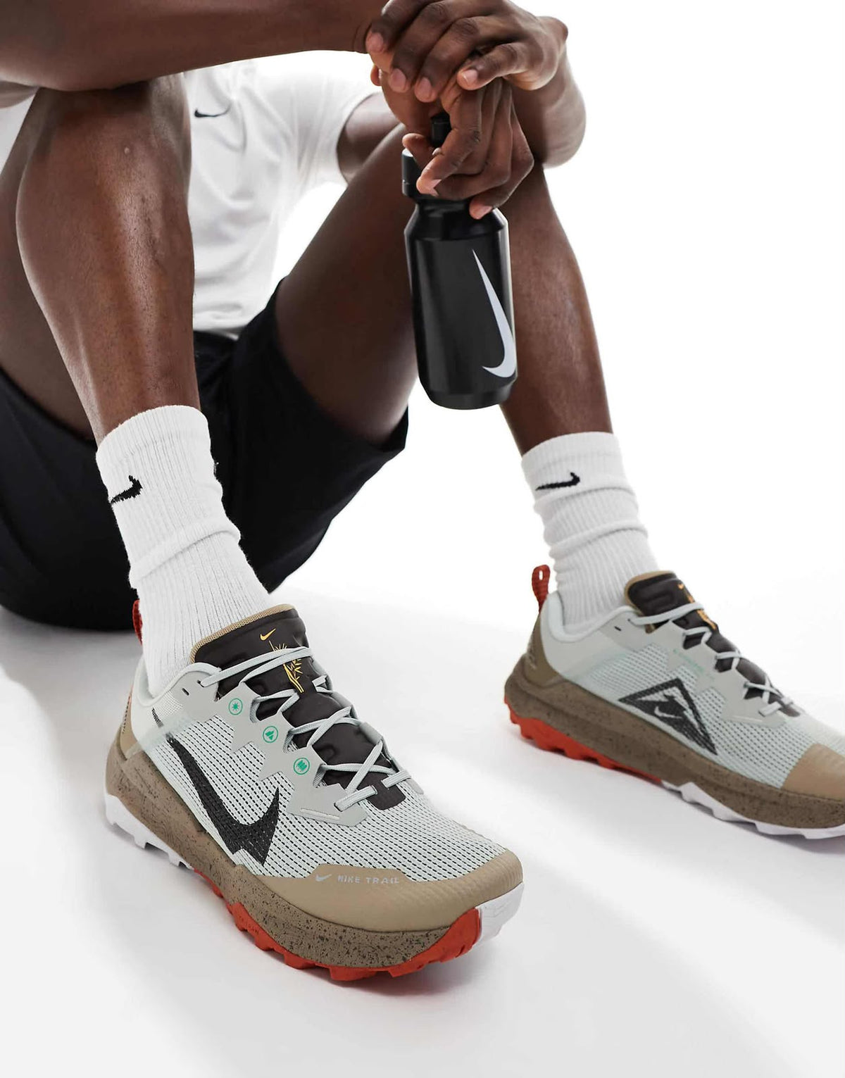 NIKE WILDHORSE 8 TRAIL RUNNING GREY
