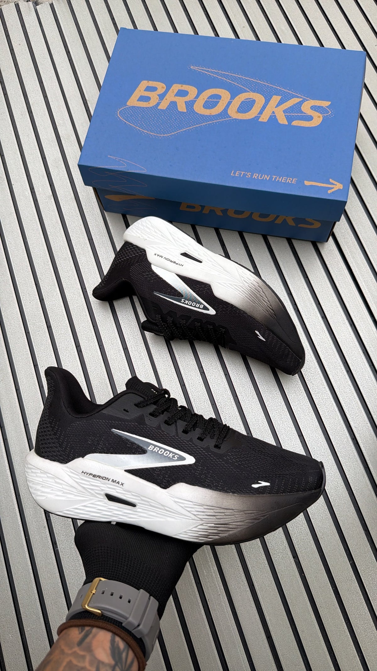 BROOKS HYPERION MAX