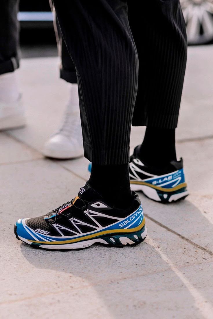 SALMON XT GHOST GORETEX BLACK BLUE