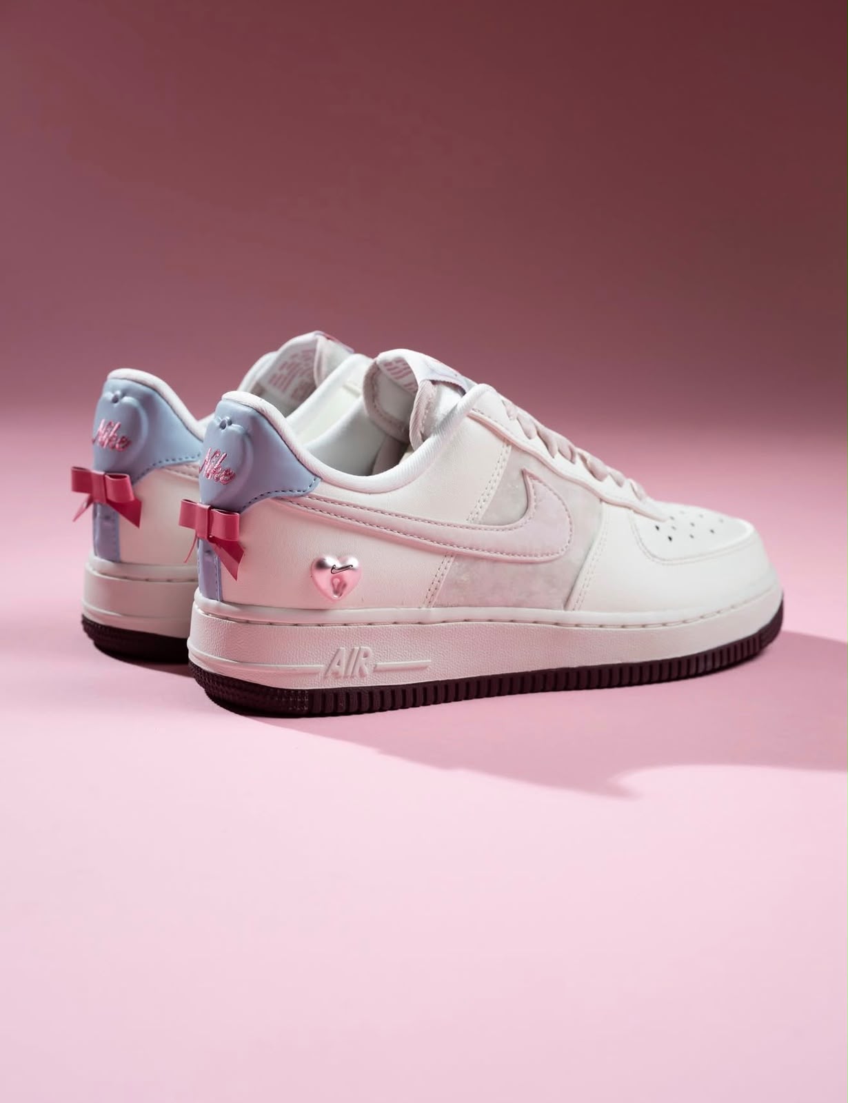 NIKE AIRFORCE 1 LOW VALENTINE DAY 2026