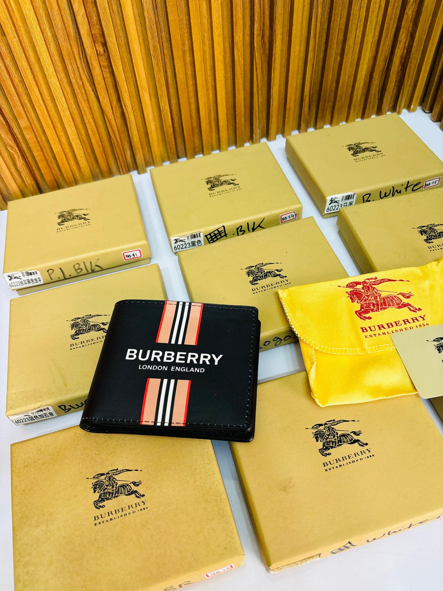 BURBERRY WALLET