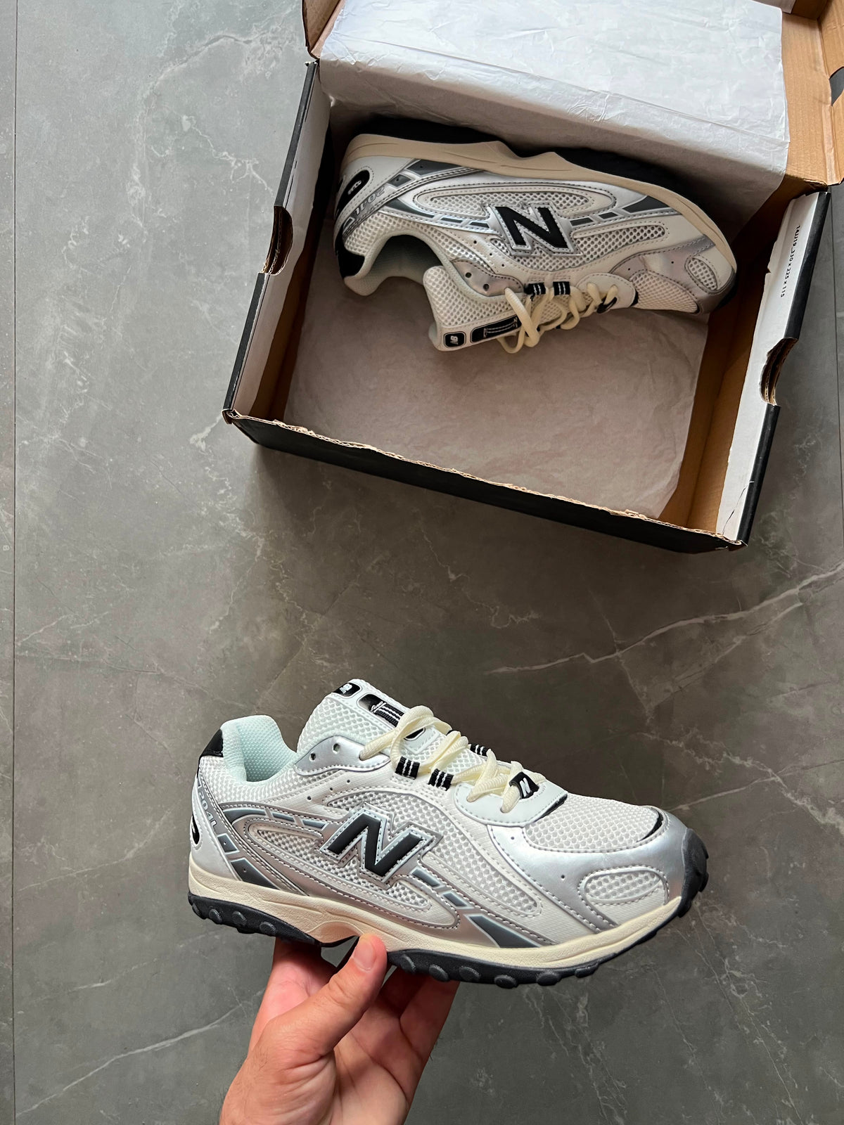 NEW BALANCE 204L