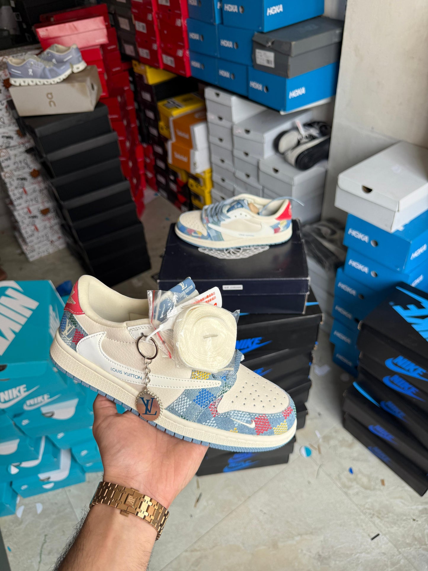 LOUIS VUITTON X NIKE AIR JORDAN RETRO TRAVISS SCOTT