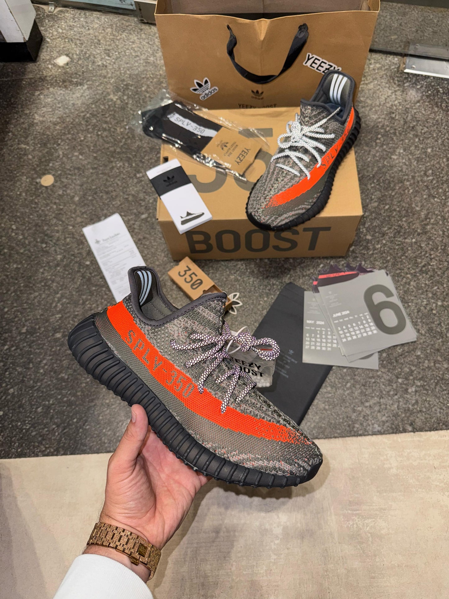 ADIDAS YEEZY BOOST 350 V2 BELUGA