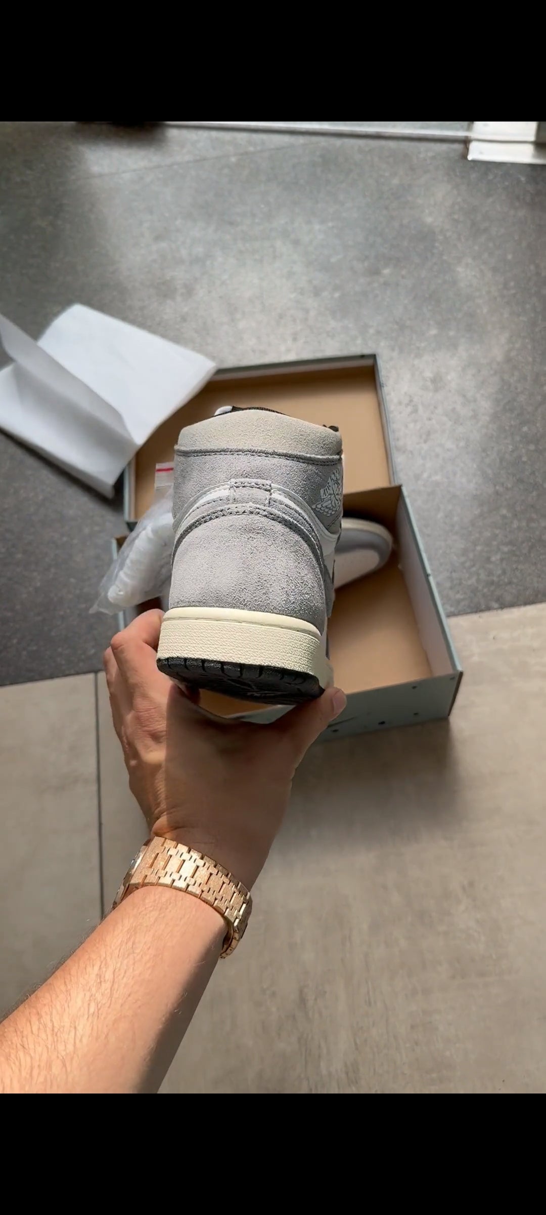 AIR JORDAN 1 WASHED GREY