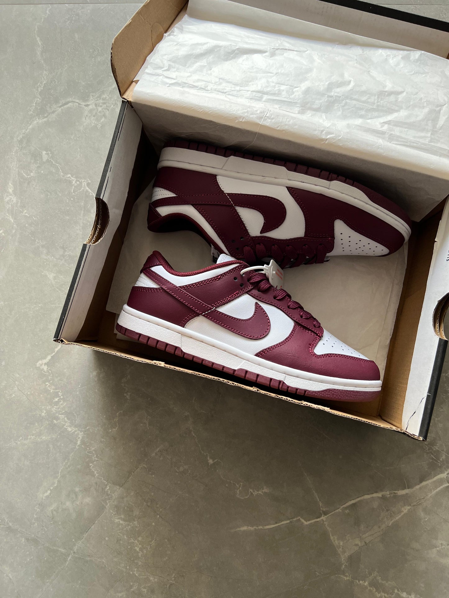 NIKE SB DUNK