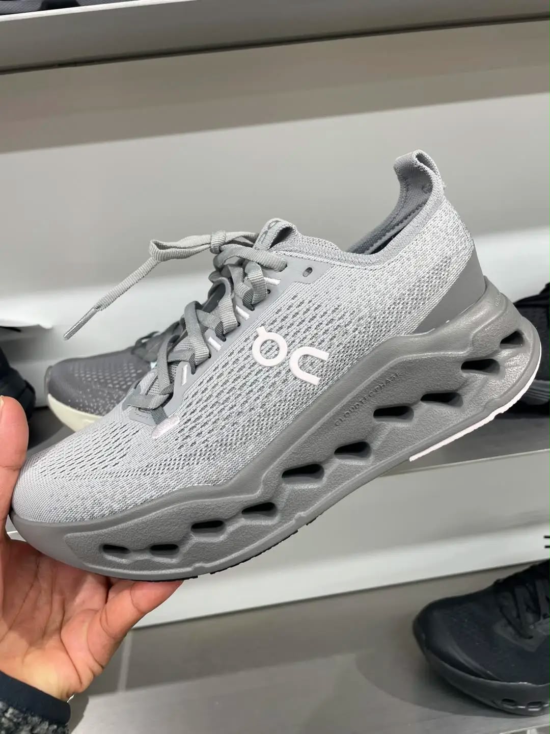 ON CLOUDSURFER MAX ALLOY ASPHALT GREY