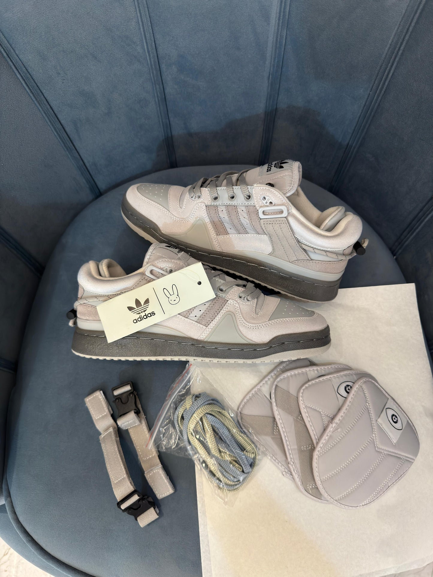 ADIDAS BAD BUNNY FORUM BUCKLE LOW GREY