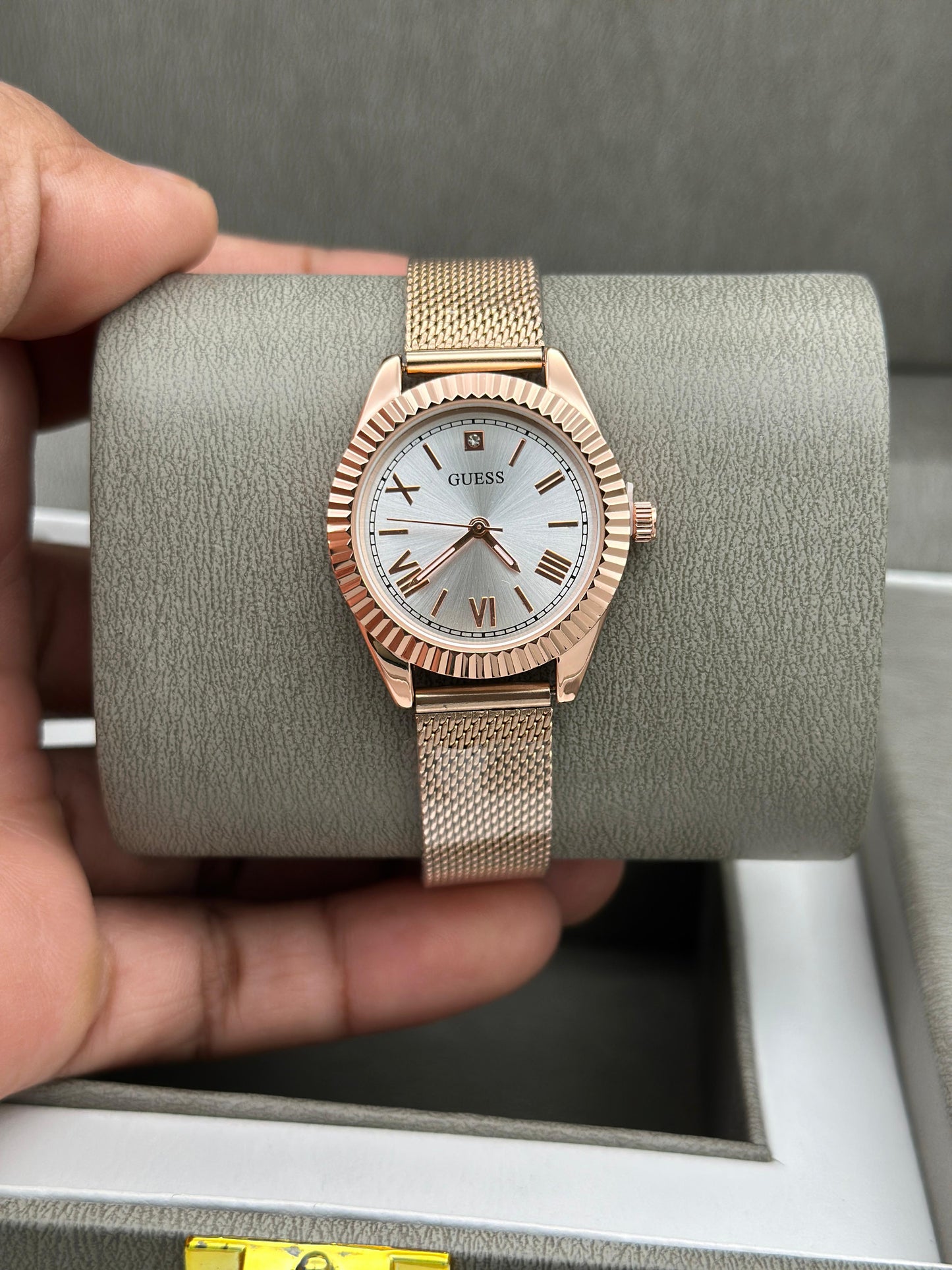 GUESS LADDIES WATCH