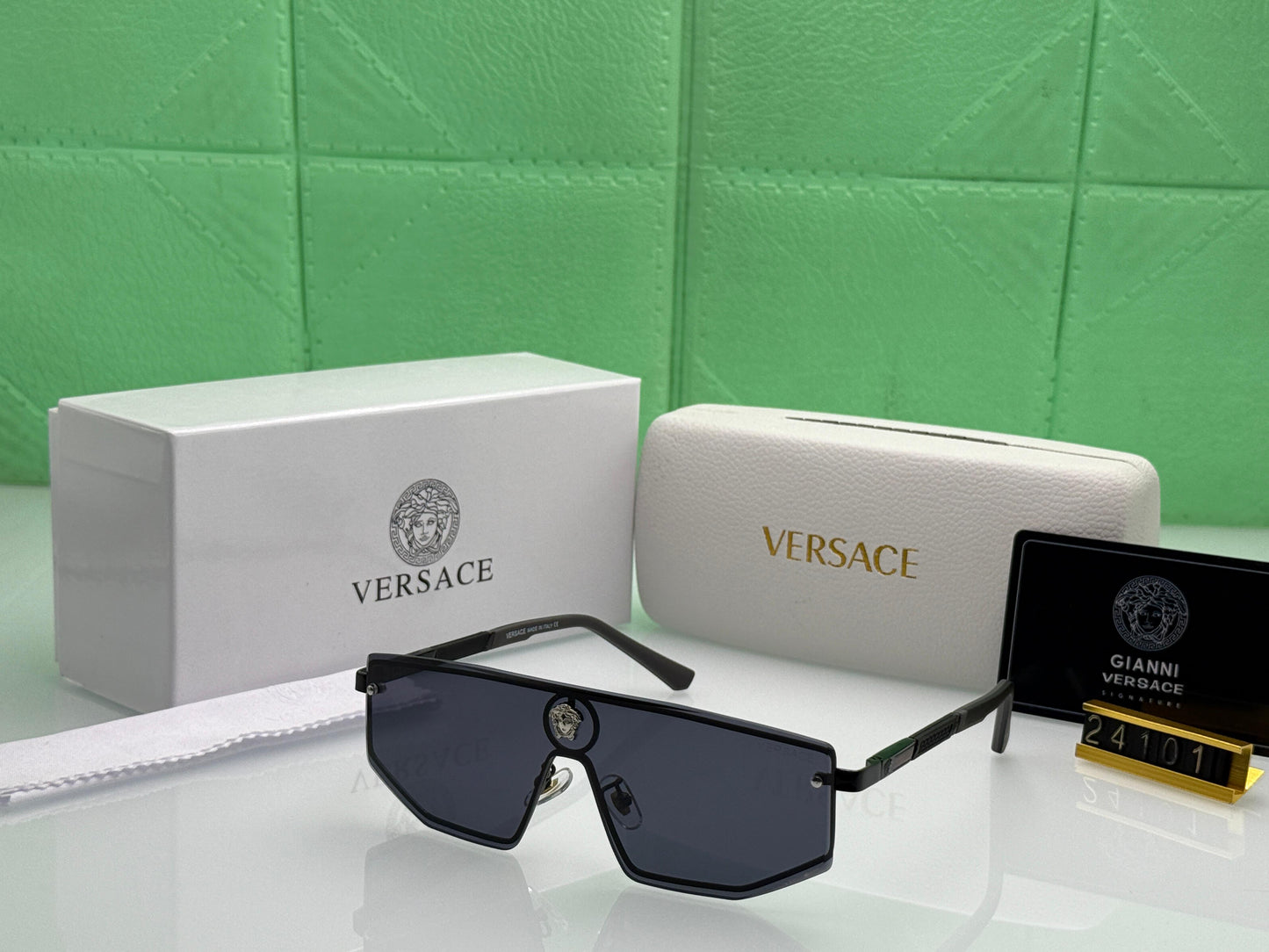 VERSACE SUNGLASS