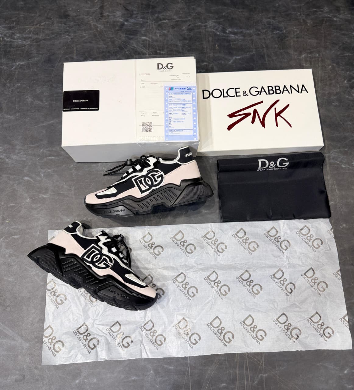 DOLCE AND GABBANA SNEAKERS