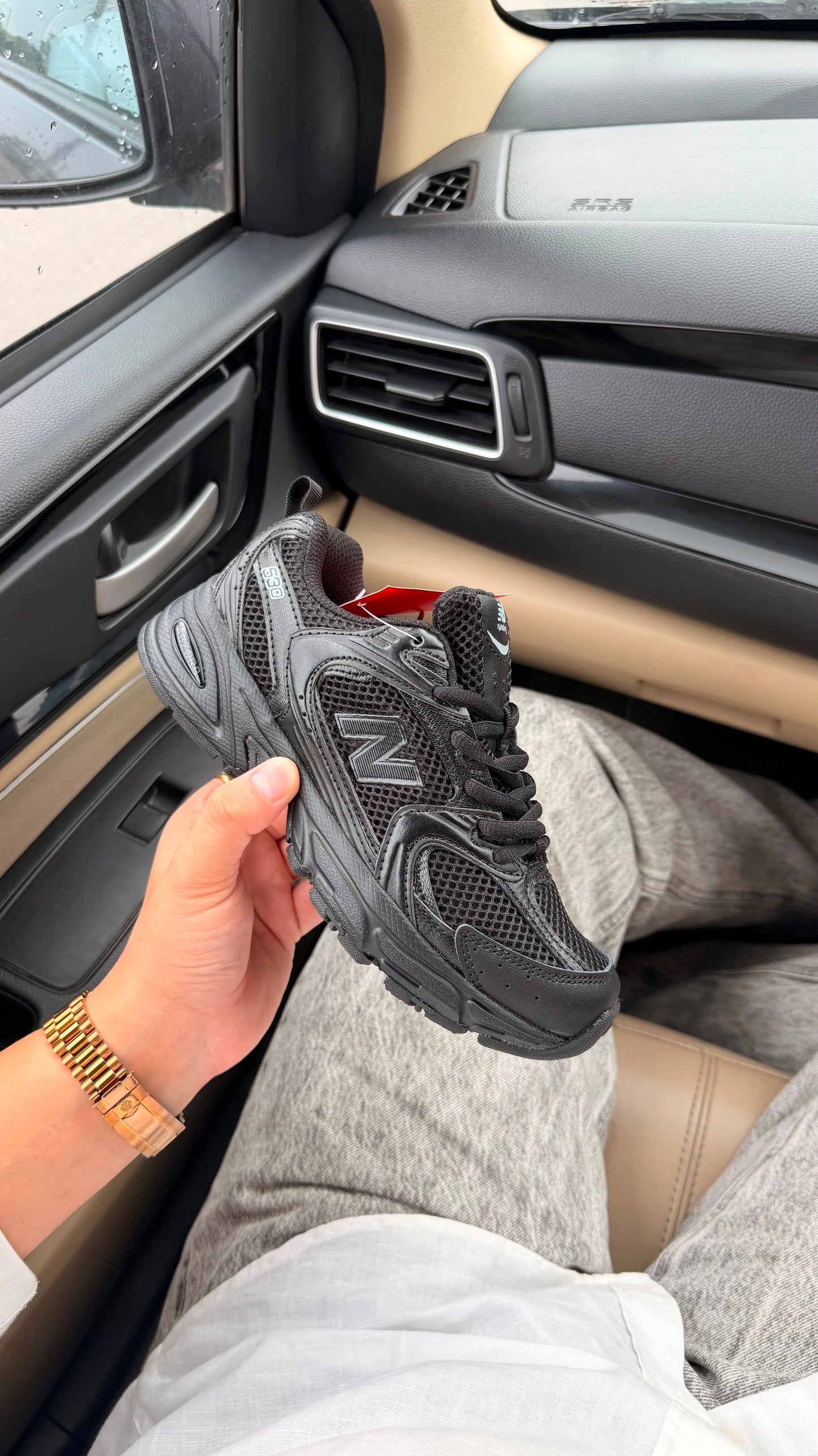 NEW BALANCE 530 SNEAKERS