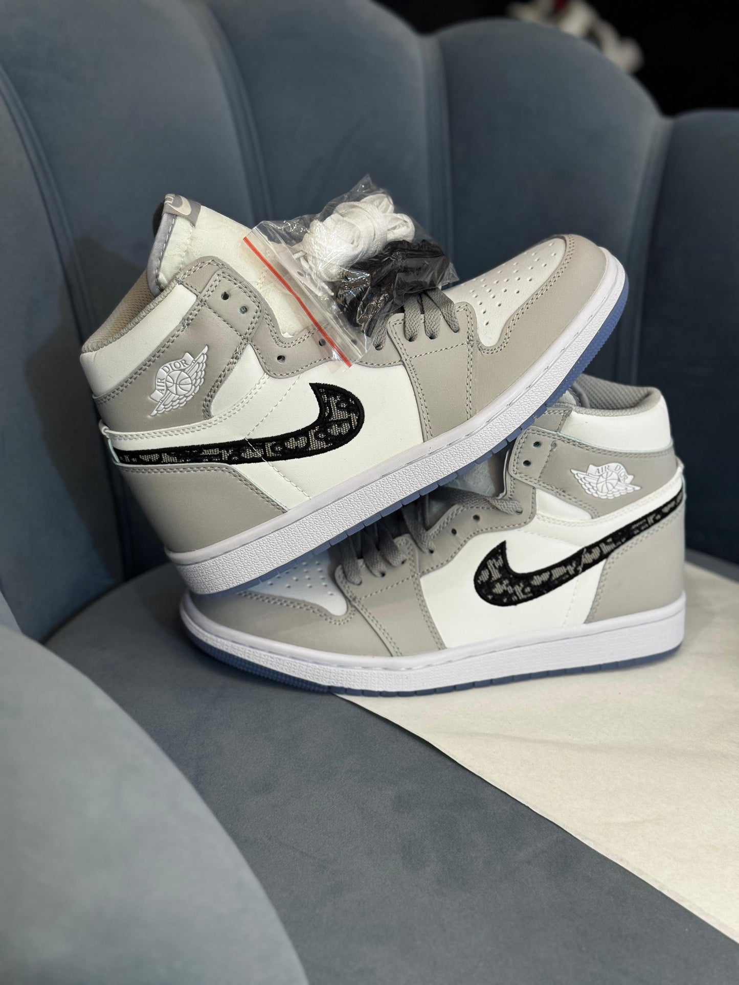 AIR JORDAN 1 HIGH DIOR