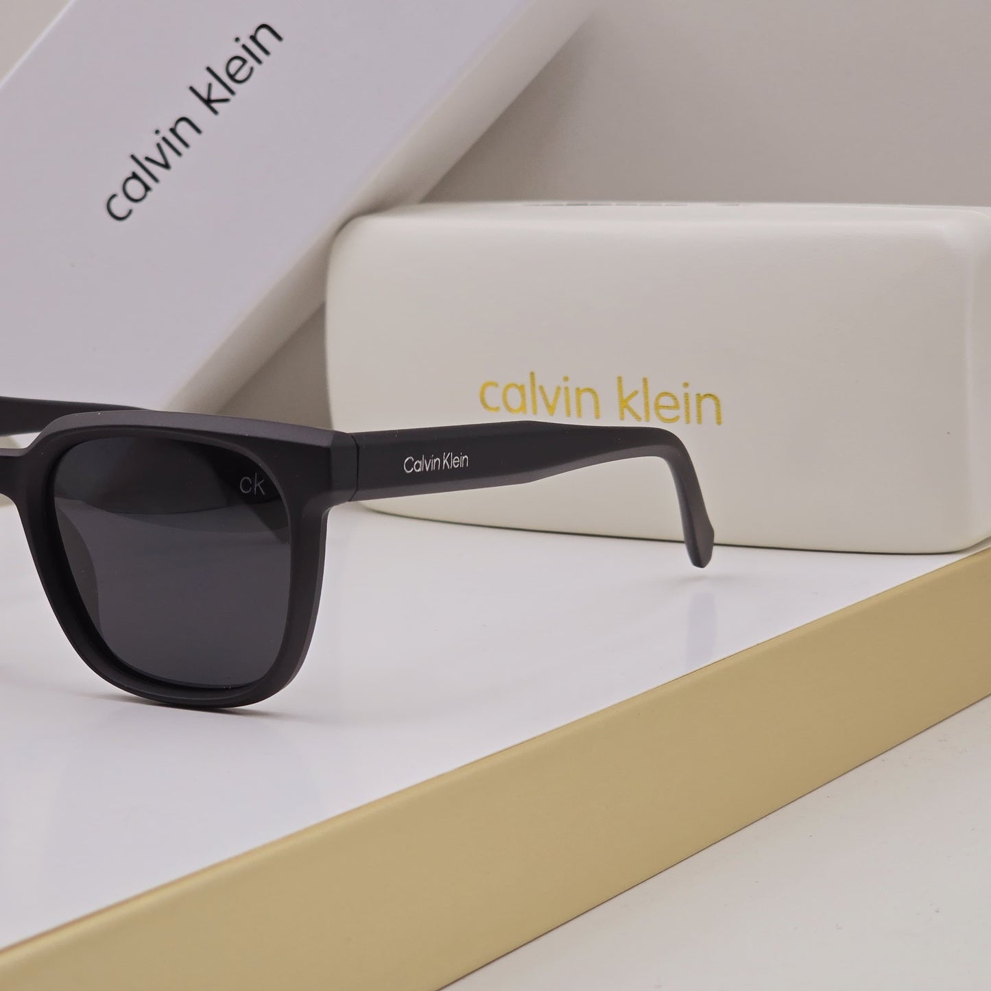 CALVIN KLEIN SUNGLASS