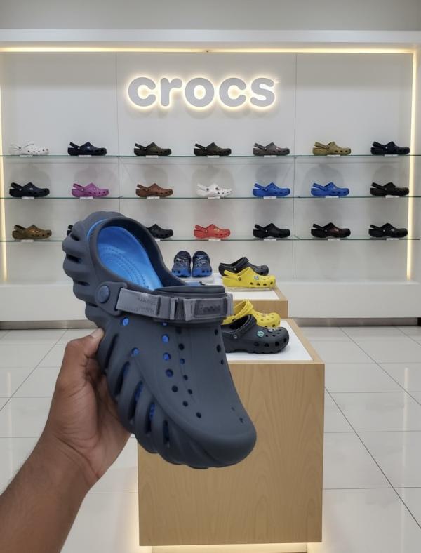 CROCS LITERIDE ECHO CLOGS