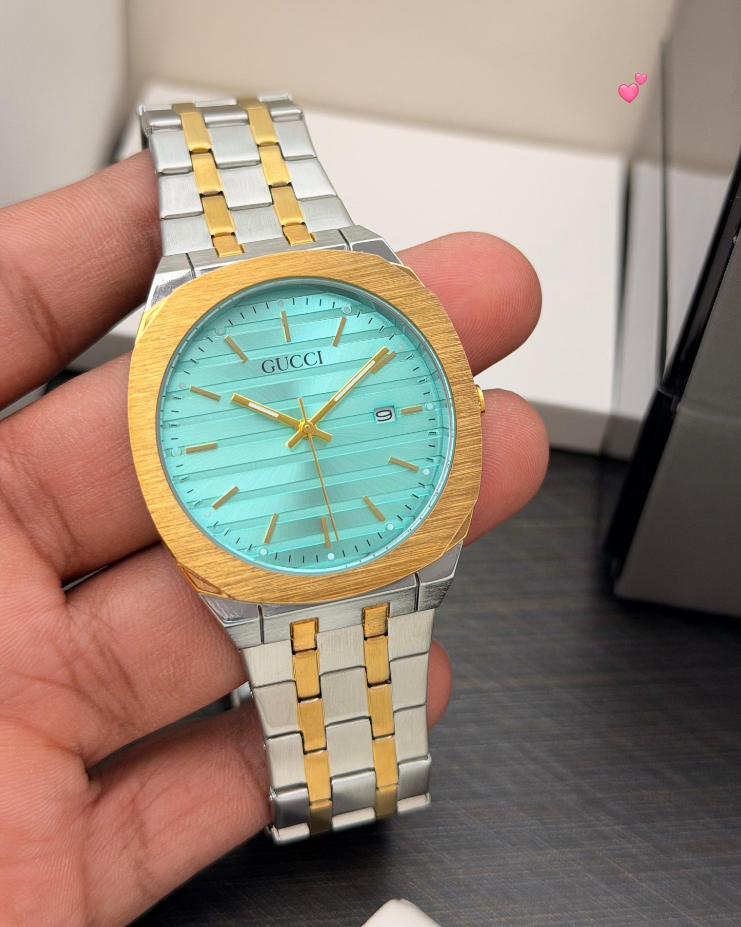 GUCCI WATCH