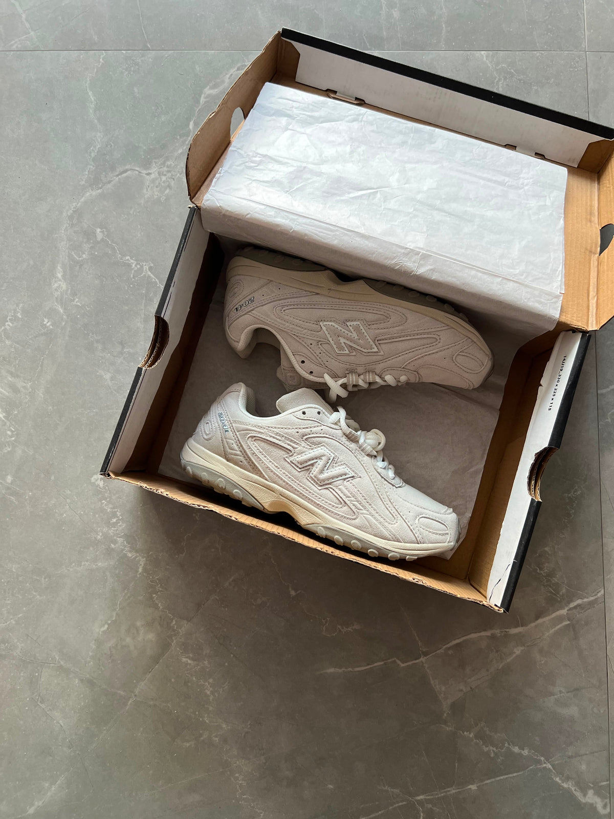 NEW BALANCE 204L PREMIUM QUALITY