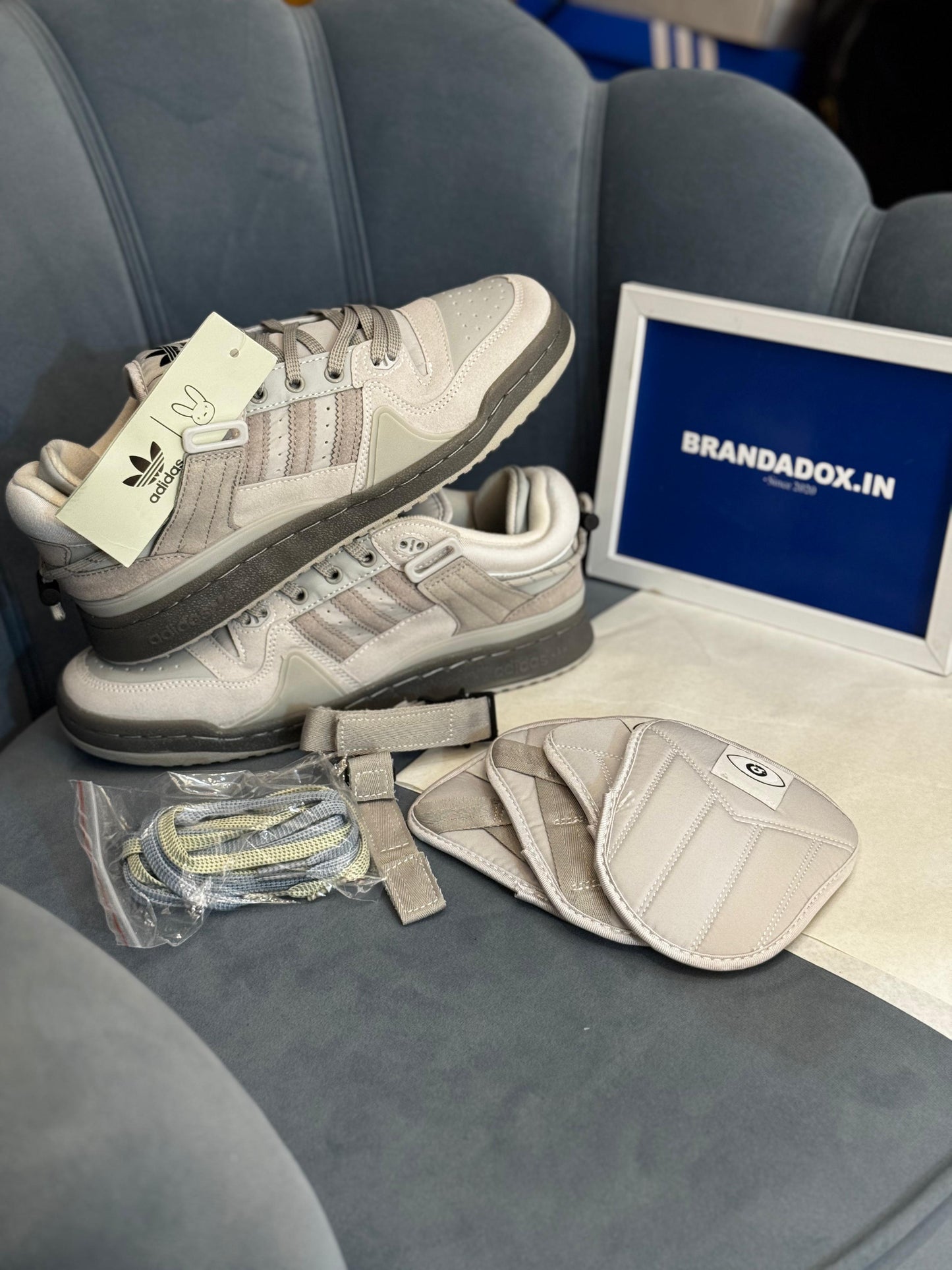 ADIDAS BAD BUNNY FORUM BUCKLE LOW GREY