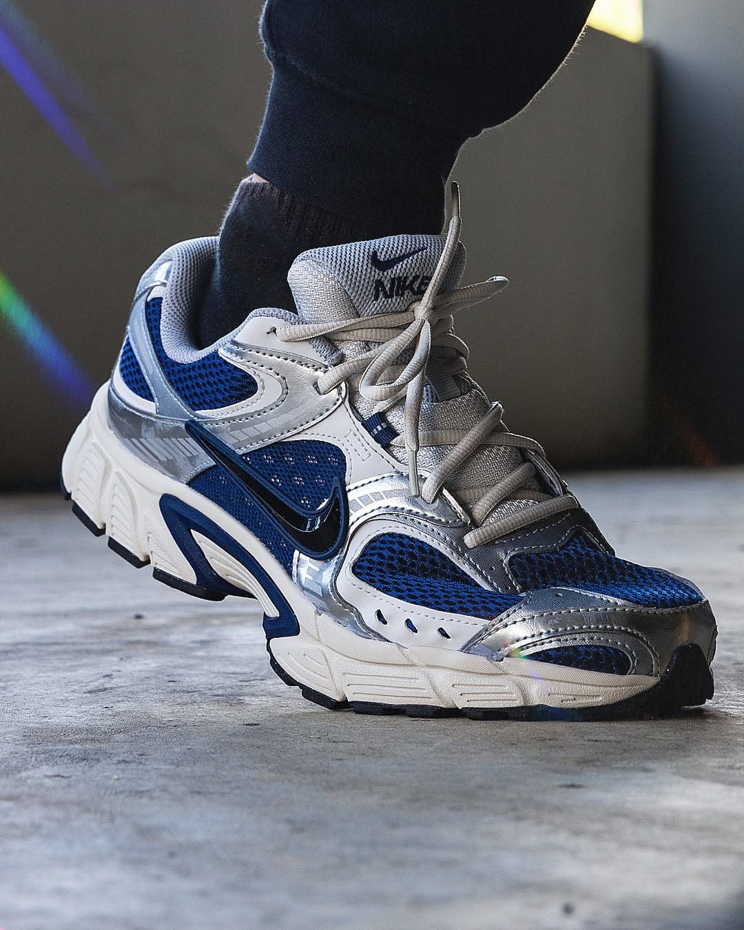 NIKE VOMERO 5 RUNNER BLUE GREY