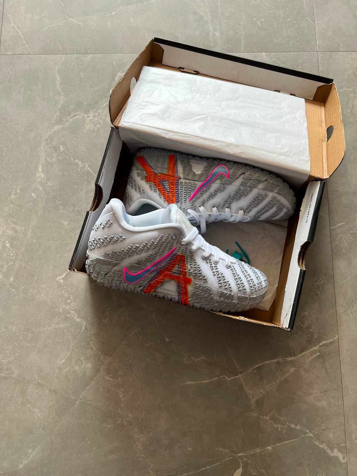 NIKE JA 3 BASKETBALL